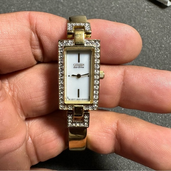 CITIZEN ECO-DRIVE Ladies Tank Watch Gold Tone Crystal Accent G820-S028850 Workin - Picture 1 of 9
